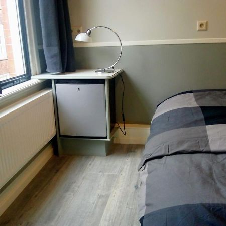 Aldo, Not For Parties, Not A Hotel, Room With Shared Bathroom, No Kitchen Amsterdam Exterior photo