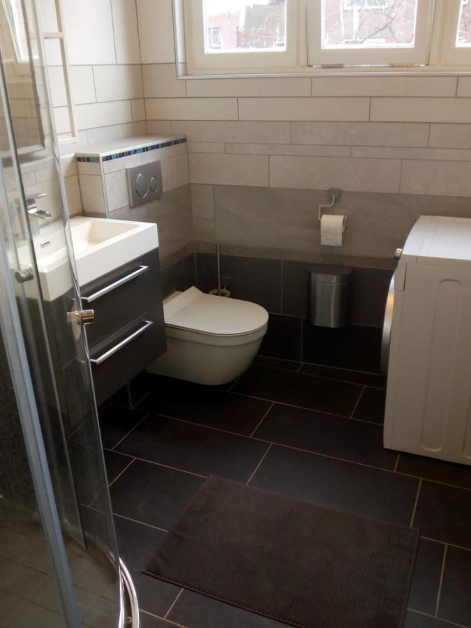 Aldo, Not For Parties, Not A Hotel, Room With Shared Bathroom, No Kitchen Amsterdam Exterior photo