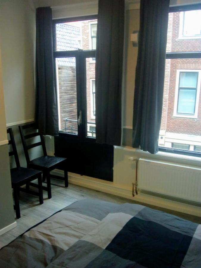 Aldo, Not For Parties, Not A Hotel, Room With Shared Bathroom, No Kitchen Amsterdam Exterior photo