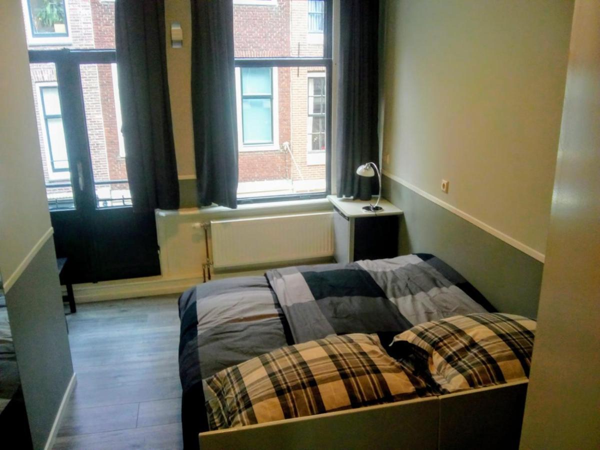 Aldo, Not For Parties, Not A Hotel, Room With Shared Bathroom, No Kitchen Amsterdam Exterior photo