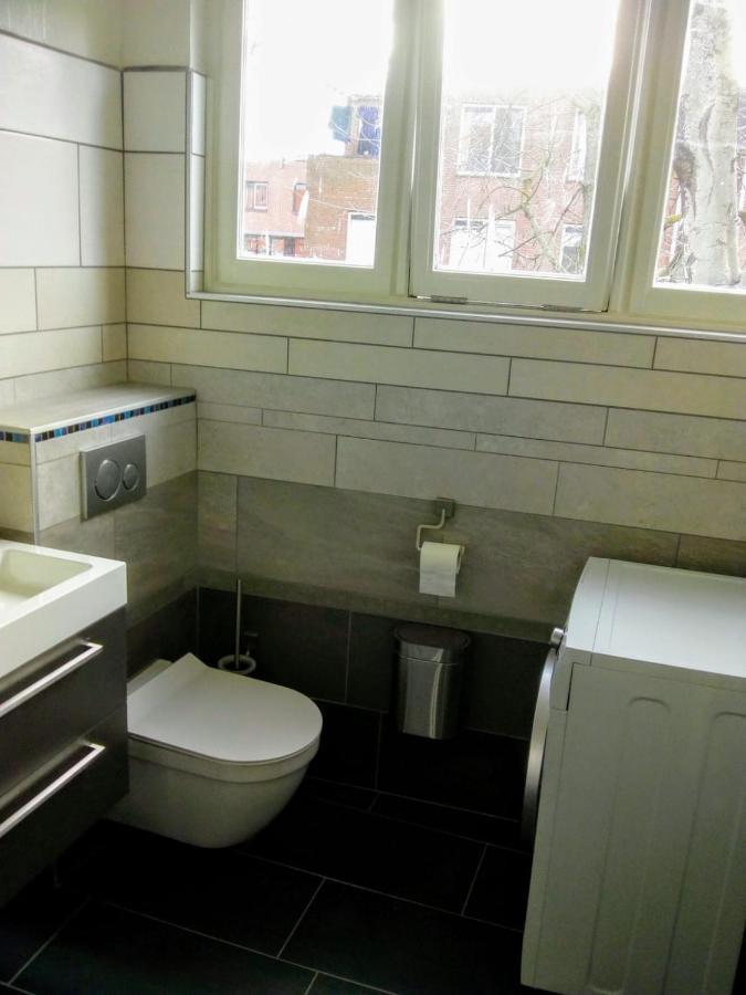 Aldo, Not For Parties, Not A Hotel, Room With Shared Bathroom, No Kitchen Amsterdam Exterior photo