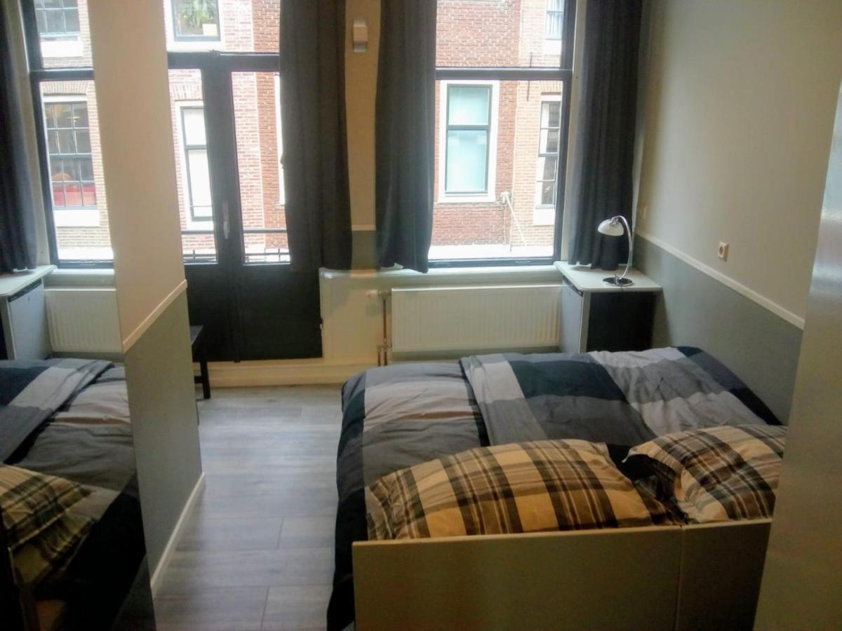 Aldo, Not For Parties, Not A Hotel, Room With Shared Bathroom, No Kitchen Amsterdam Exterior photo