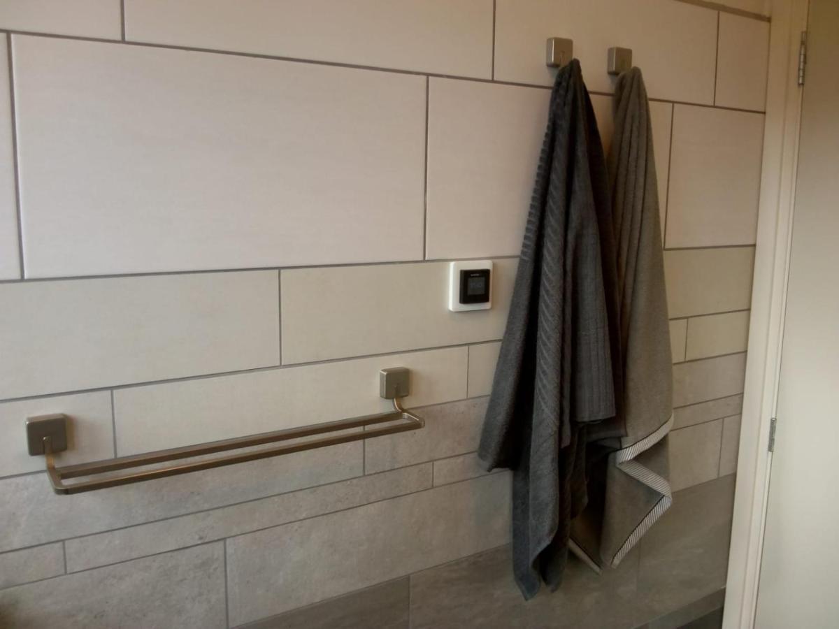 Aldo, Not For Parties, Not A Hotel, Room With Shared Bathroom, No Kitchen Amsterdam Exterior photo