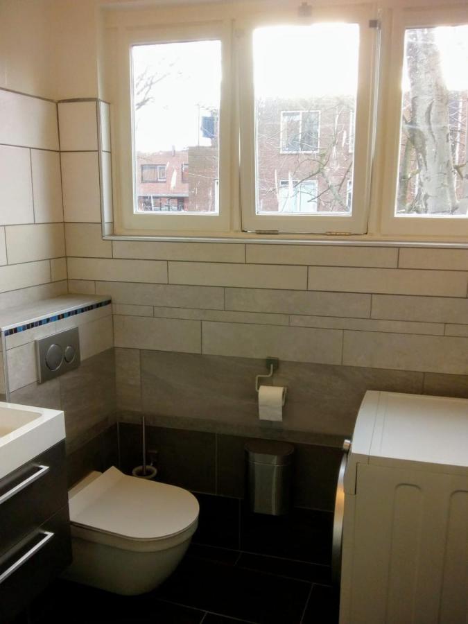 Aldo, Not For Parties, Not A Hotel, Room With Shared Bathroom, No Kitchen Amsterdam Exterior photo